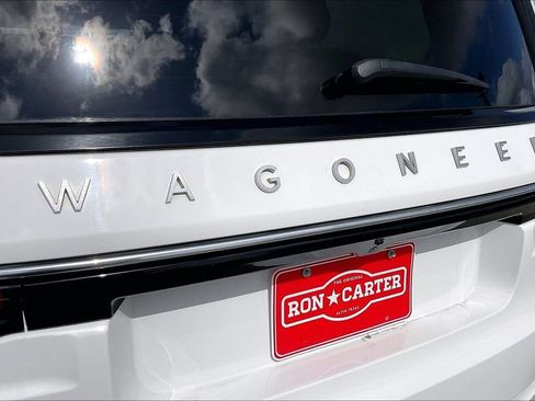 Certified 2024 Jeep Wagoneer Series II w/ Flexible Seating Group image 26