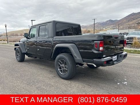 New 2026 Jeep Gladiator Sport AWD/4WD image 6