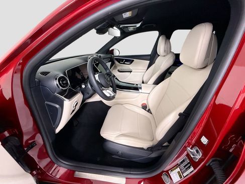 Certified 2025 Mercedes-Benz GLC 300 image 19