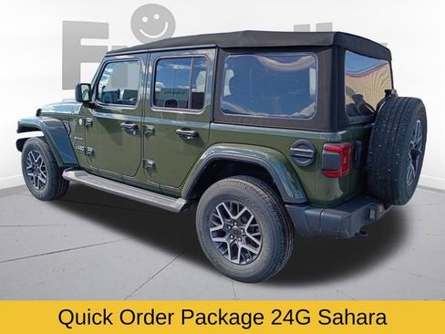 Used 2024 Jeep Wrangler Unlimited Sahara AWD/4WD image 9