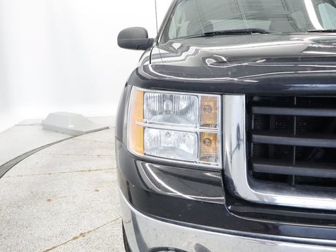 Used 2011 GMC Sierra 1500 SLE w/ Power Tech Package AWD/4WD image 10