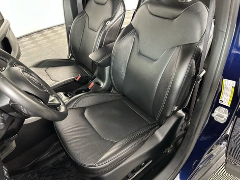 Used 2021 Jeep Compass Latitude w/ Sun and Sound Group AWD/4WD image 26
