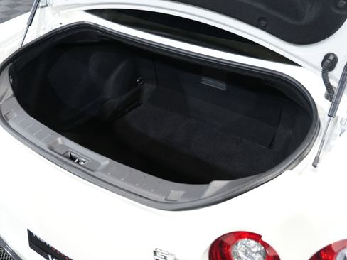Used 2015 Nissan GT-R Black Edition image 52