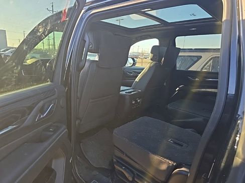 Used 2021 GMC Yukon XL Denali w/ Denali Ultimate Package image 12