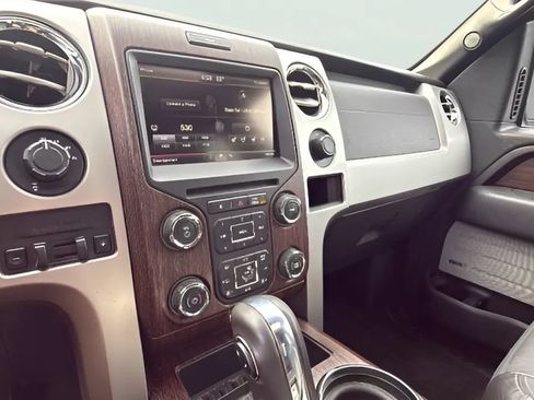 Used 2014 Ford F150 Lariat w/ Equipment Group 502A Luxury AWD/4WD image 16