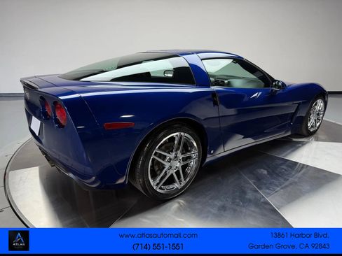 Used 2006 Chevrolet Corvette Coupe RWD image 2