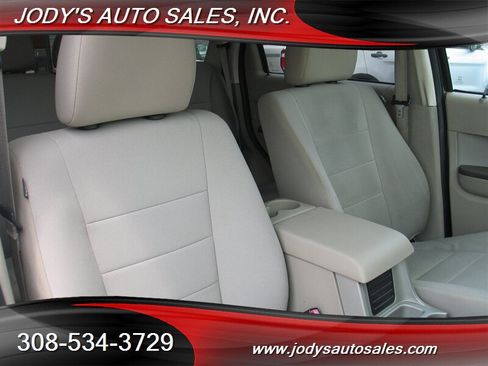 Used 2012 Ford Escape XLT AWD/4WD image 23
