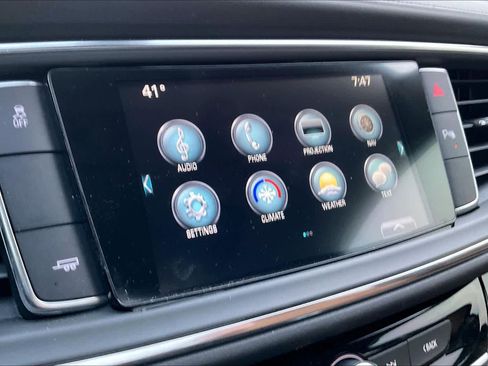 Used 2018 Buick Enclave Essence w/ Trailering Package image 32