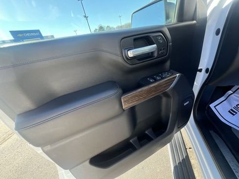 Certified 2021 Chevrolet Silverado 1500 High Country w/ Technology Package image 22