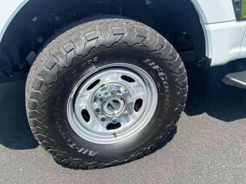 Used 2024 Ford F250 XL w/ XL Chrome Package AWD/4WD image 21
