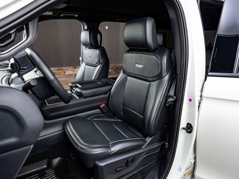 Used 2025 Ford Expedition Platinum w/ Stealth Performance Package image 30