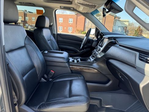 Used 2019 Chevrolet Tahoe LT image 40