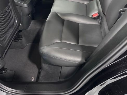 Certified 2025 Volvo XC60 B5 Core AWD/4WD image 21