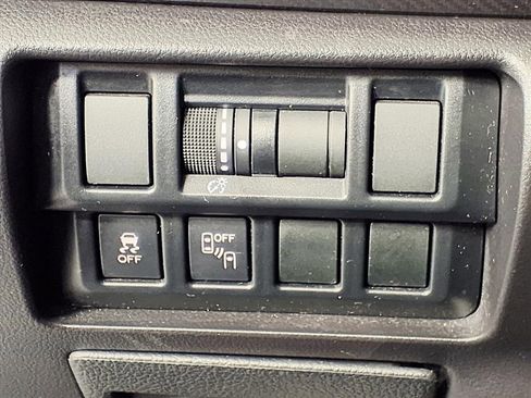 Used 2021 Subaru Impreza 2.0i Sport image 18