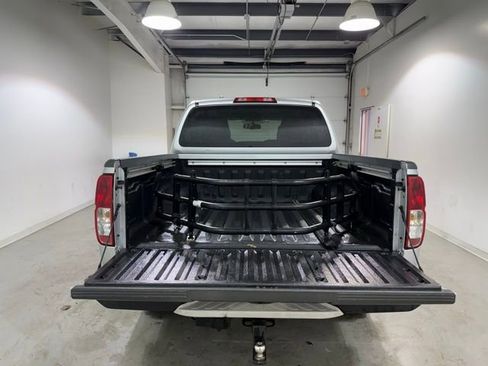 Used 2012 Nissan Frontier PRO-4X AWD/4WD image 8