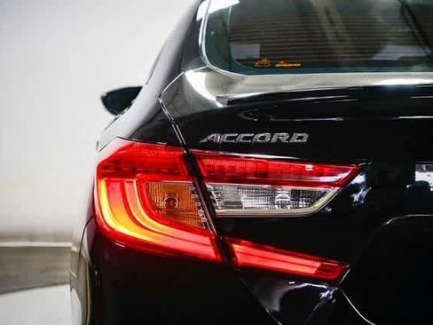 Used 2021 Honda Accord Sport image 9