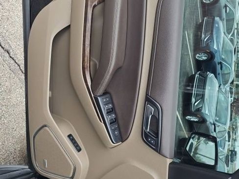 Used 2017 Chevrolet Tahoe LT image 30