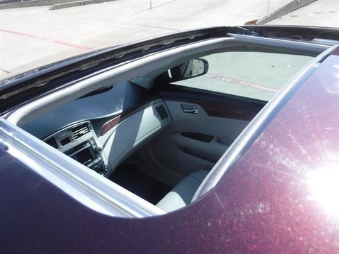 Used 2011 Toyota Avalon FWD image 18