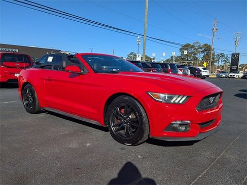 Used 2016 Ford Mustang Premium image 3