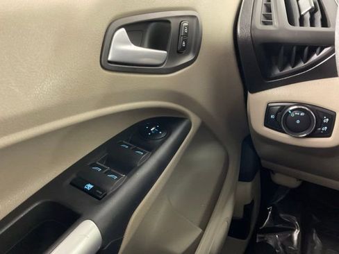 Used 2014 Ford Transit Connect XLT image 21