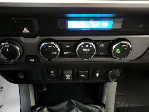 Used 2023 Toyota Tacoma TRD Off-Road w/ Technology Package image 29