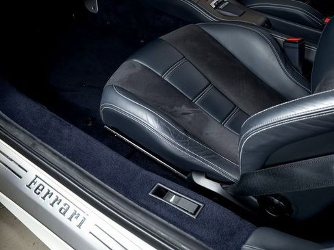 Used 2014 Ferrari 458 Italia image 23