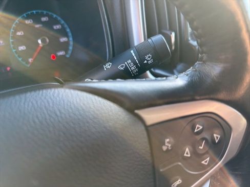 Used 2019 Chevrolet Colorado LT w/ Redline Special Edition image 23