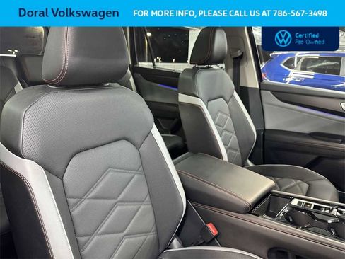 Certified 2025 Volkswagen Atlas Peak Edition SE image 27