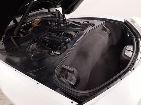 Used 2020 Chevrolet Corvette Stingray Preferred Cpe w/ 2LT Preferred Equipment Group RWD image 57