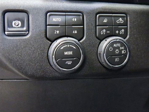 Used 2026 Chevrolet Silverado 2500 ZR2 image 18