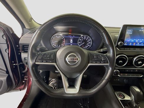 Used 2022 Nissan Sentra SV FWD image 13