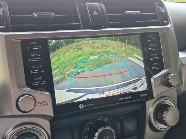 Used 2022 Toyota 4Runner SR5 Premium w/ Moonroof Package RWD image 37