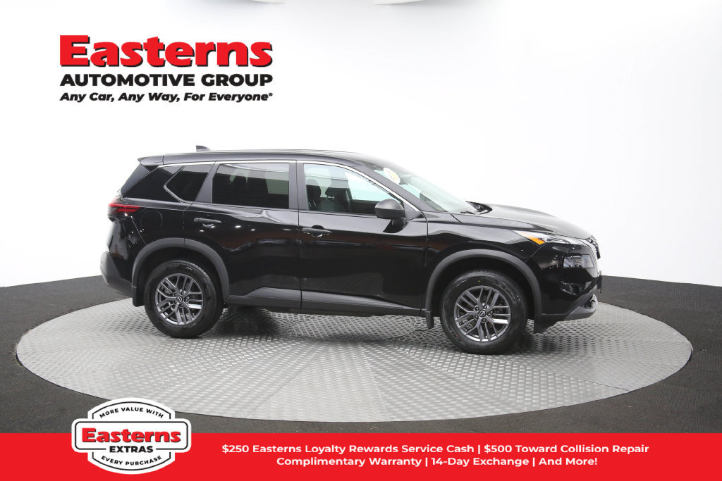 Used 2023 Nissan Rogue S AWD/4WD image 46