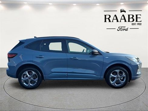 Used 2023 Ford Escape ST-Line w/ Tech Pack #1 image 8
