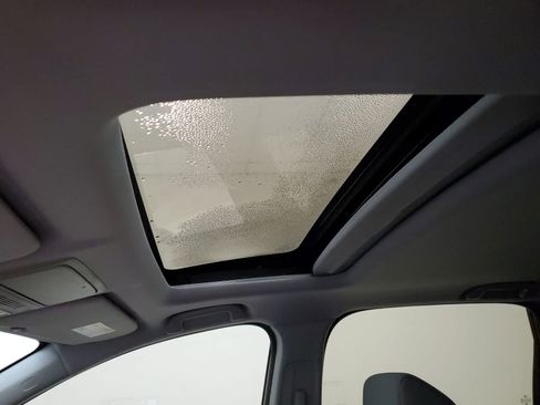 Used 2018 Honda CR-V EX image 3