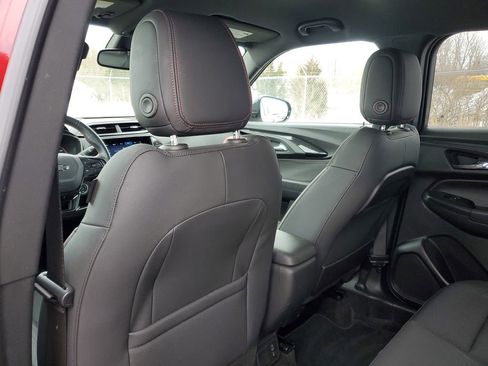 Used 2023 Chevrolet TrailBlazer RS w/ Convenience Package image 28