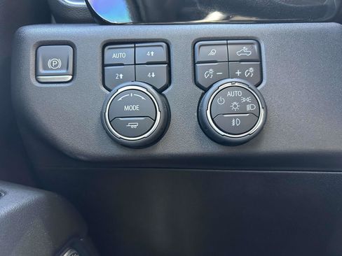 Used 2024 Chevrolet Silverado 2500 High Country w/ Z71 Off-Road Package image 19