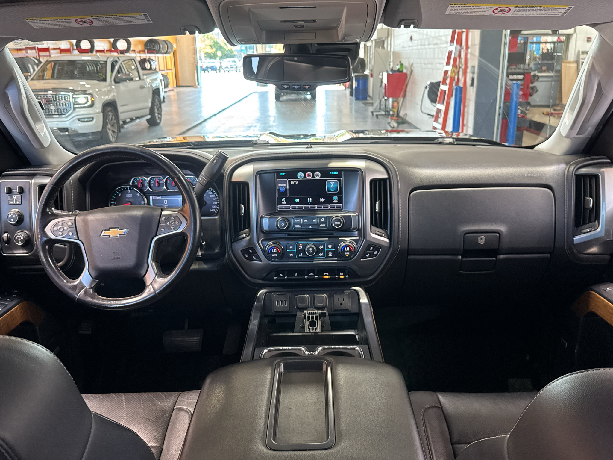 Used 2015 Chevrolet Silverado 2500 LTZ w/ LTZ Plus Package AWD/4WD image 10
