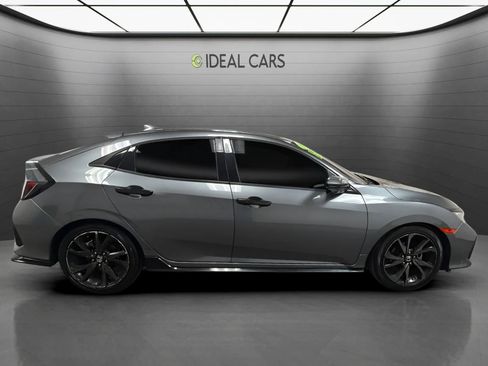 Used 2018 Honda Civic Sport Touring image 4