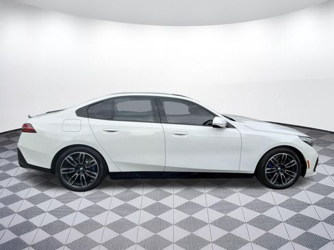 Certified 2024 BMW 530i xDrive w/ M Sport Package AWD/4WD image 8