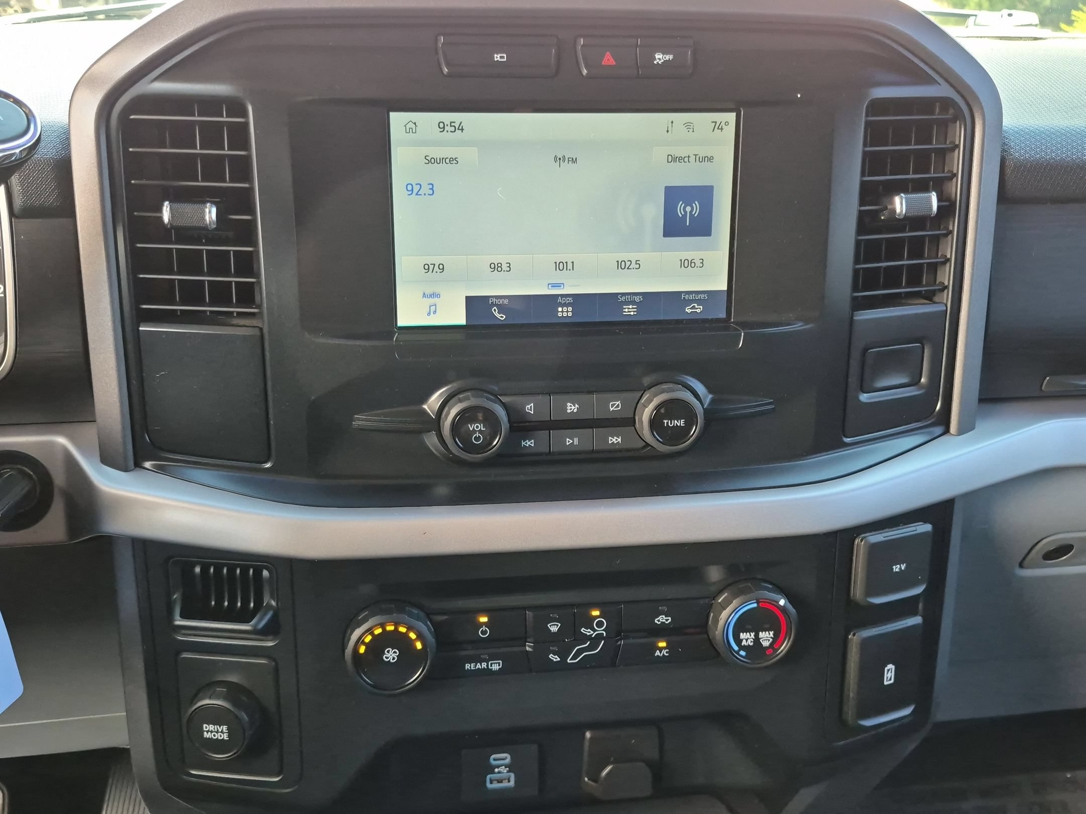 Used 2023 Ford F150 XLT RWD image 18