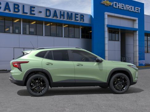 New 2026 Chevrolet Trax ACTIV w/ Driver Confidence Package FWD image 5