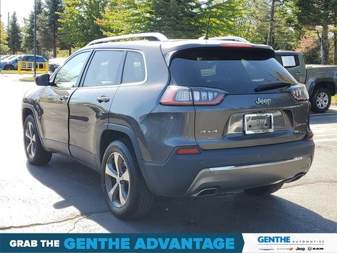 Used 2019 Jeep Cherokee Limited image 3