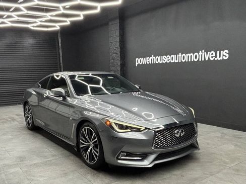 Used 2017 INFINITI Q60 3.0t w/ Cargo Package RWD image 13
