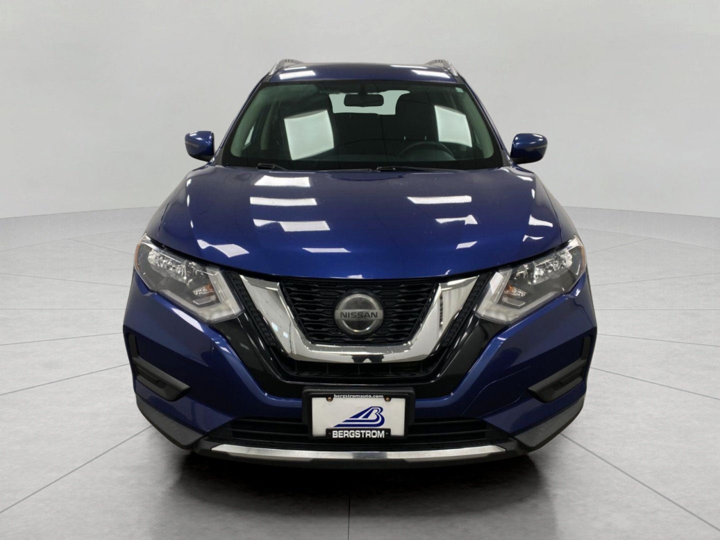 Used 2018 Nissan Rogue SV FWD image 11