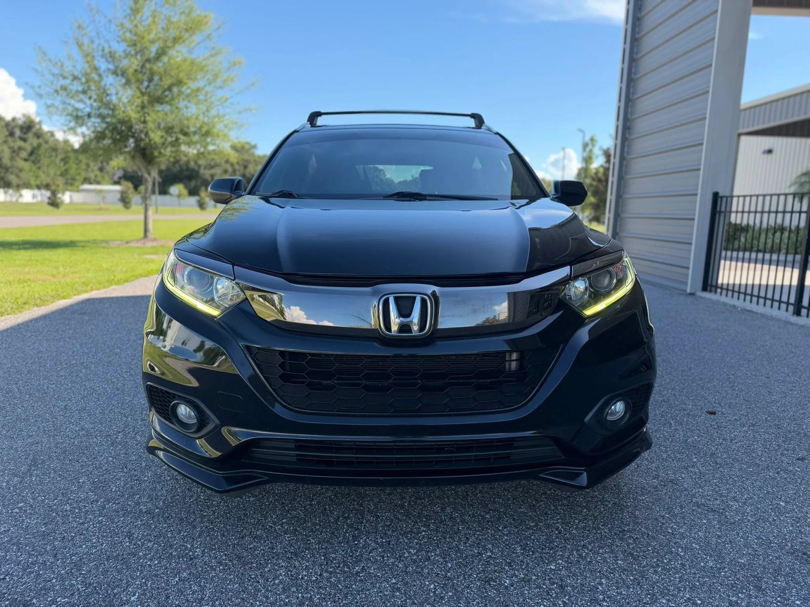 Used 2019 Honda HR-V Sport image 3