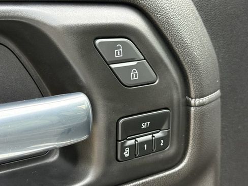 Used 2023 Chevrolet Silverado 2500 LTZ AWD/4WD image 22