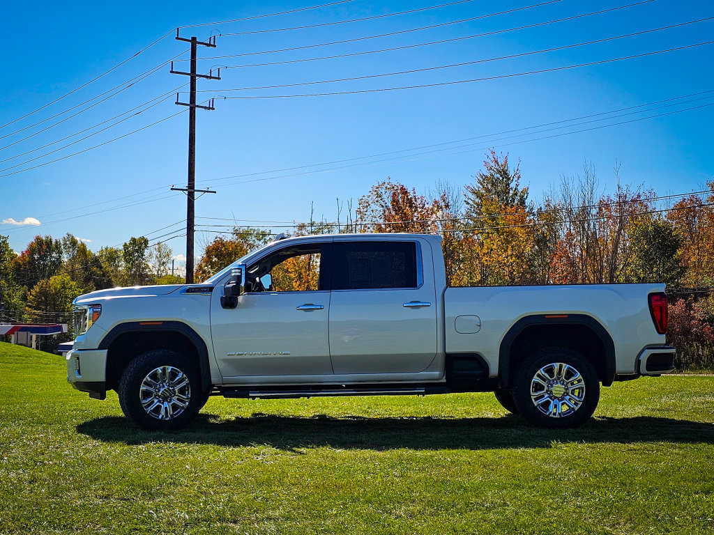 Used 2021 GMC Sierra 2500 Denali w/ Denali Ultimate Package AWD/4WD image 10