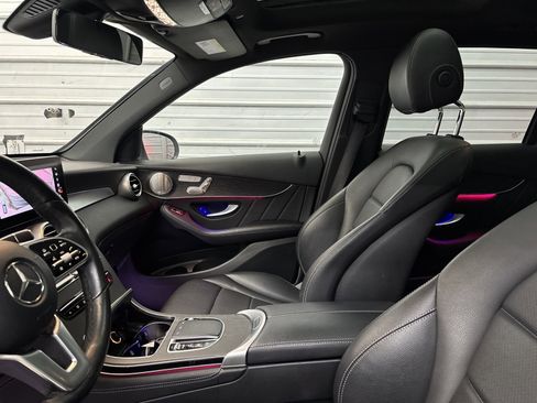 Used 2021 Mercedes-Benz GLC 300 GLC 300 image 23