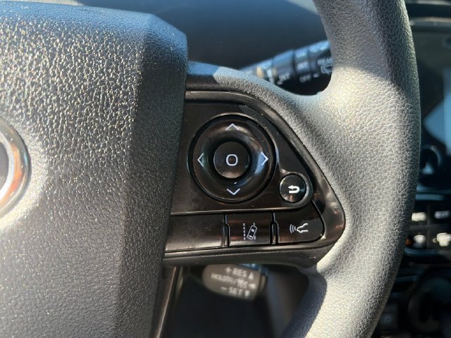 Used 2019 Toyota Prius LE AWD/4WD image 22